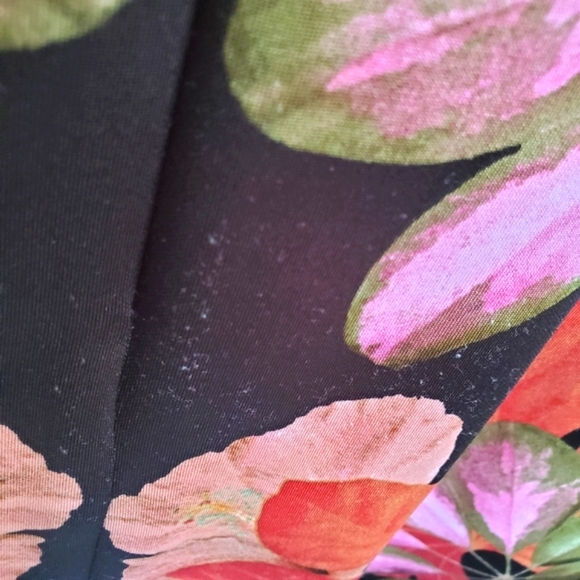 LONDON Times Sheath Dress Figure Flattering Large Floral print Size 6P -… - Picture 13 of 16